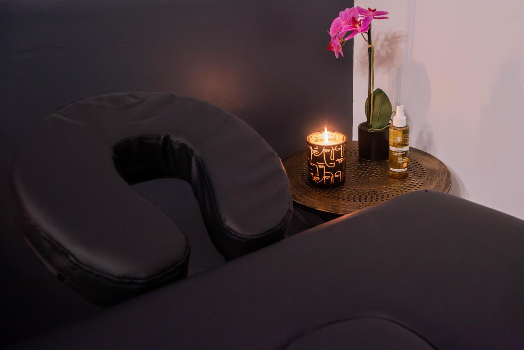 Suite Romantique Jacuzzi Moulins  Eksteriør bilde